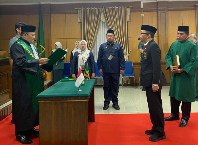 Dilantik Ketua, Noprizal Resmi Jabat Panitera PA Muara Bulian Kelas I B